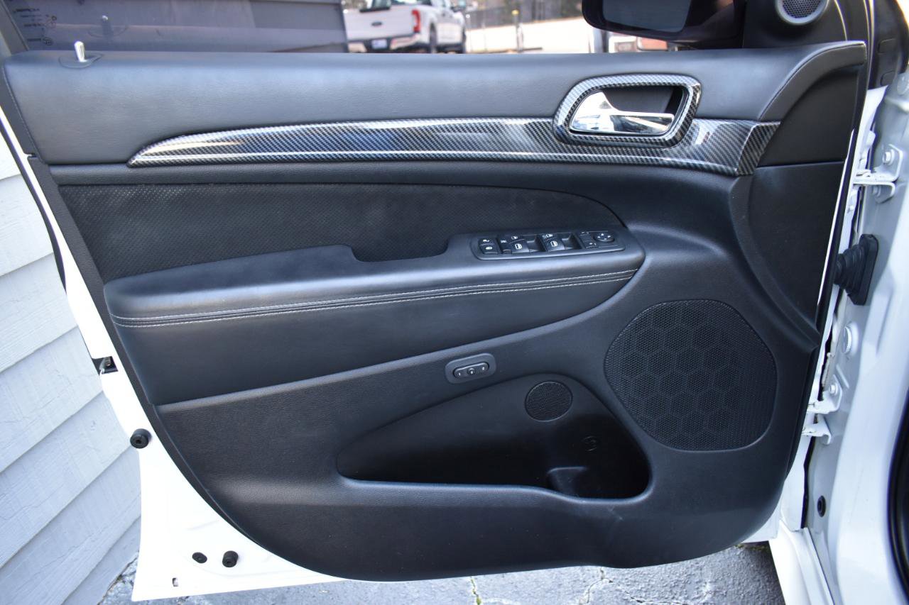 Used 2013 Jeep Grand Cherokee SRT8 image 34