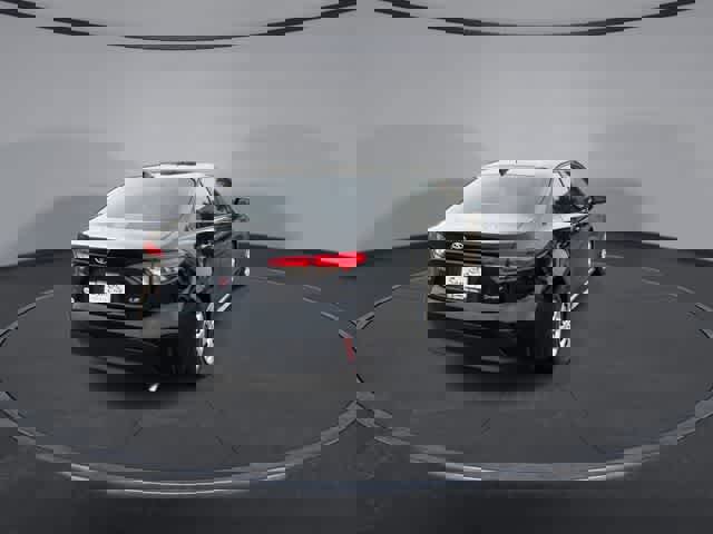 Used 2026 Toyota Corolla LE image 7