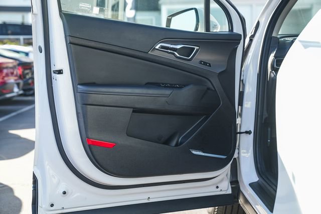 Used 2025 Kia Sportage SX image 21