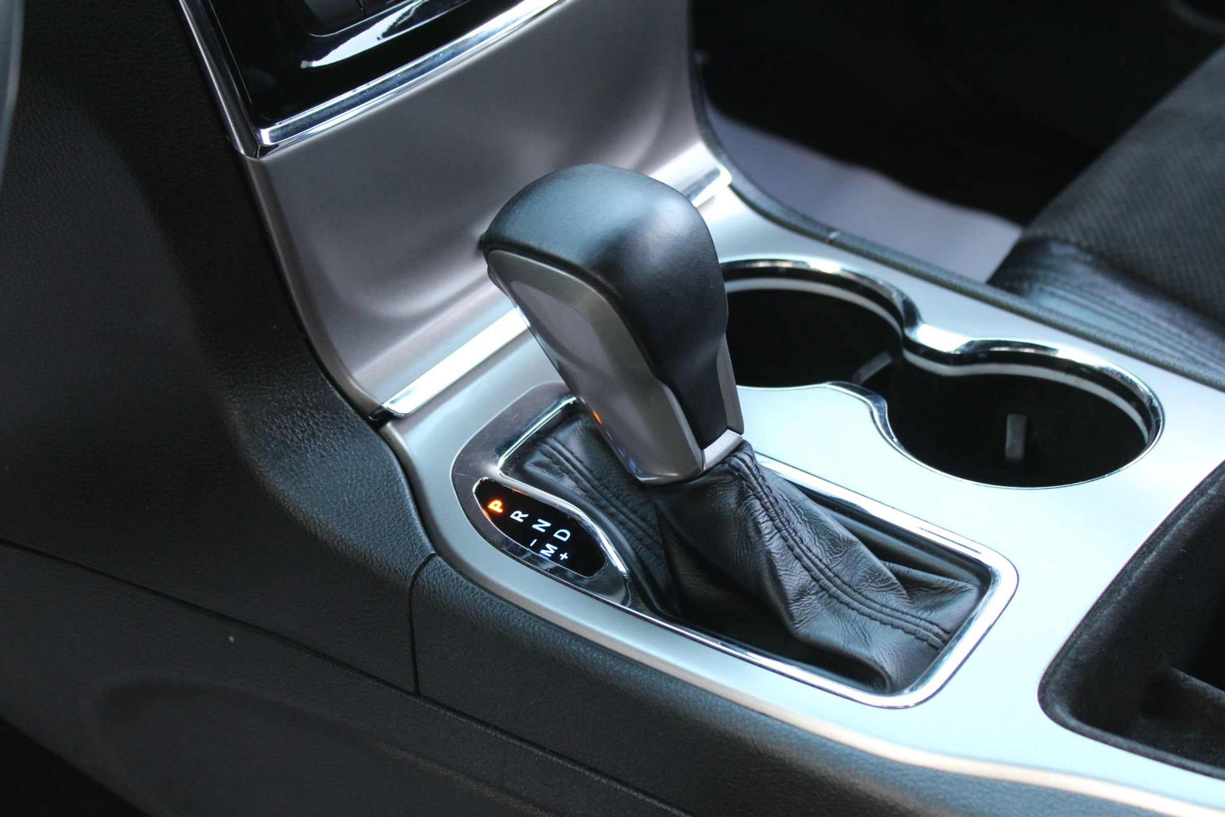 Used 2019 Jeep Grand Cherokee Altitude AWD/4WD image 22