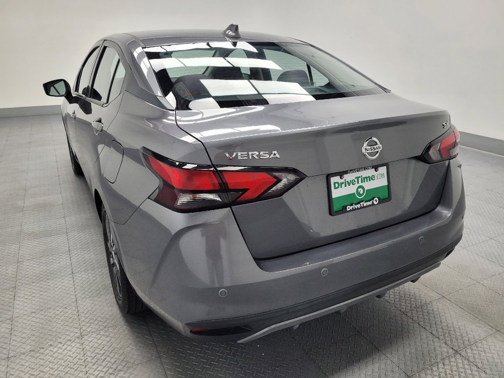Used 2021 Nissan Versa SV FWD image 6