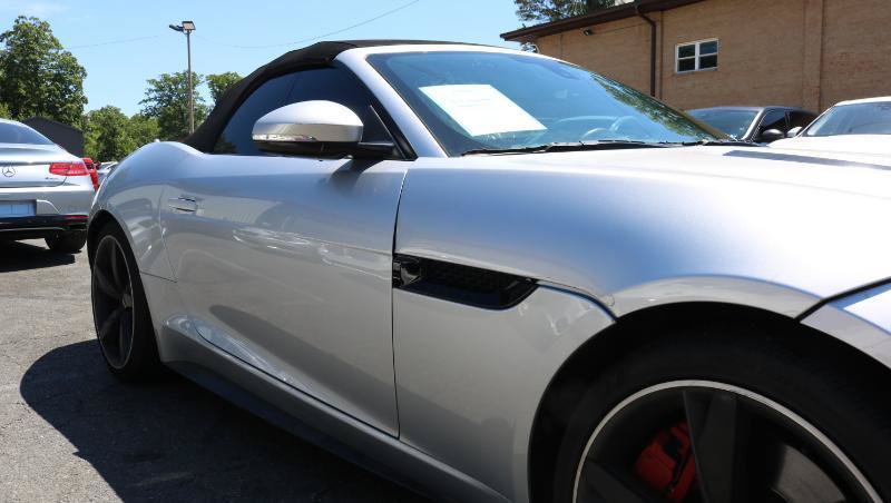 Used 2015 Jaguar F-TYPE S RWD image 3
