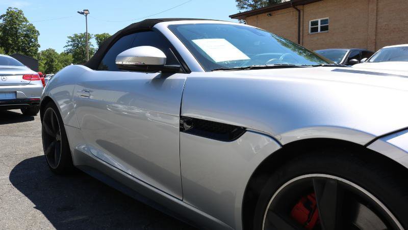 Used 2015 Jaguar F-TYPE S RWD image 3