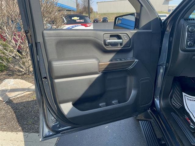 Used 2022 Chevrolet Silverado 1500 LT Trail Boss image 8