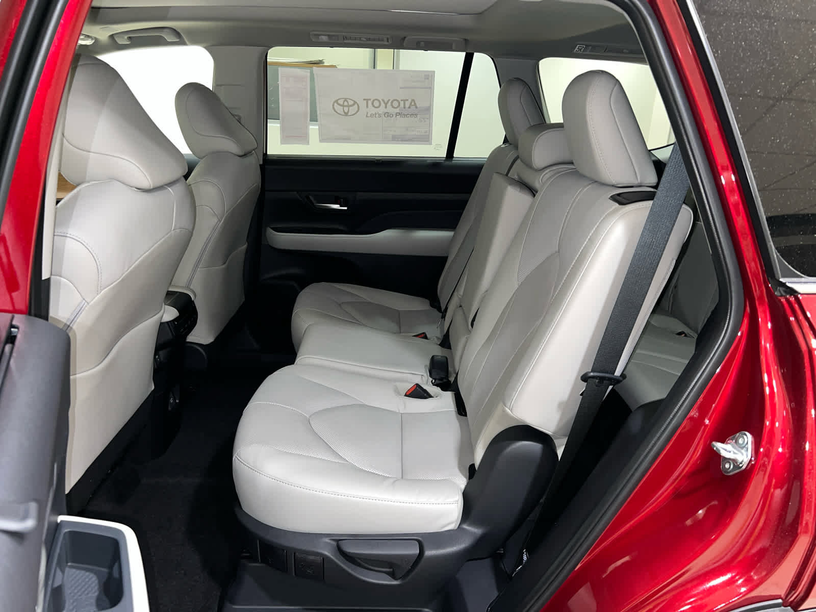 Used 2026 Toyota Grand Highlander Limited image 13