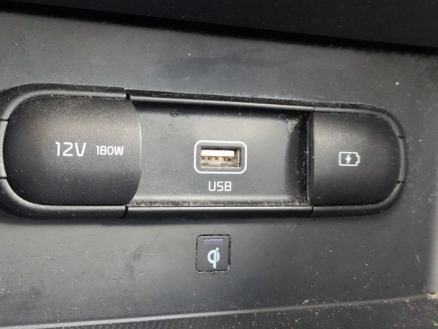 Used 2022 Kia Niro Touring Special Edition FWD image 23