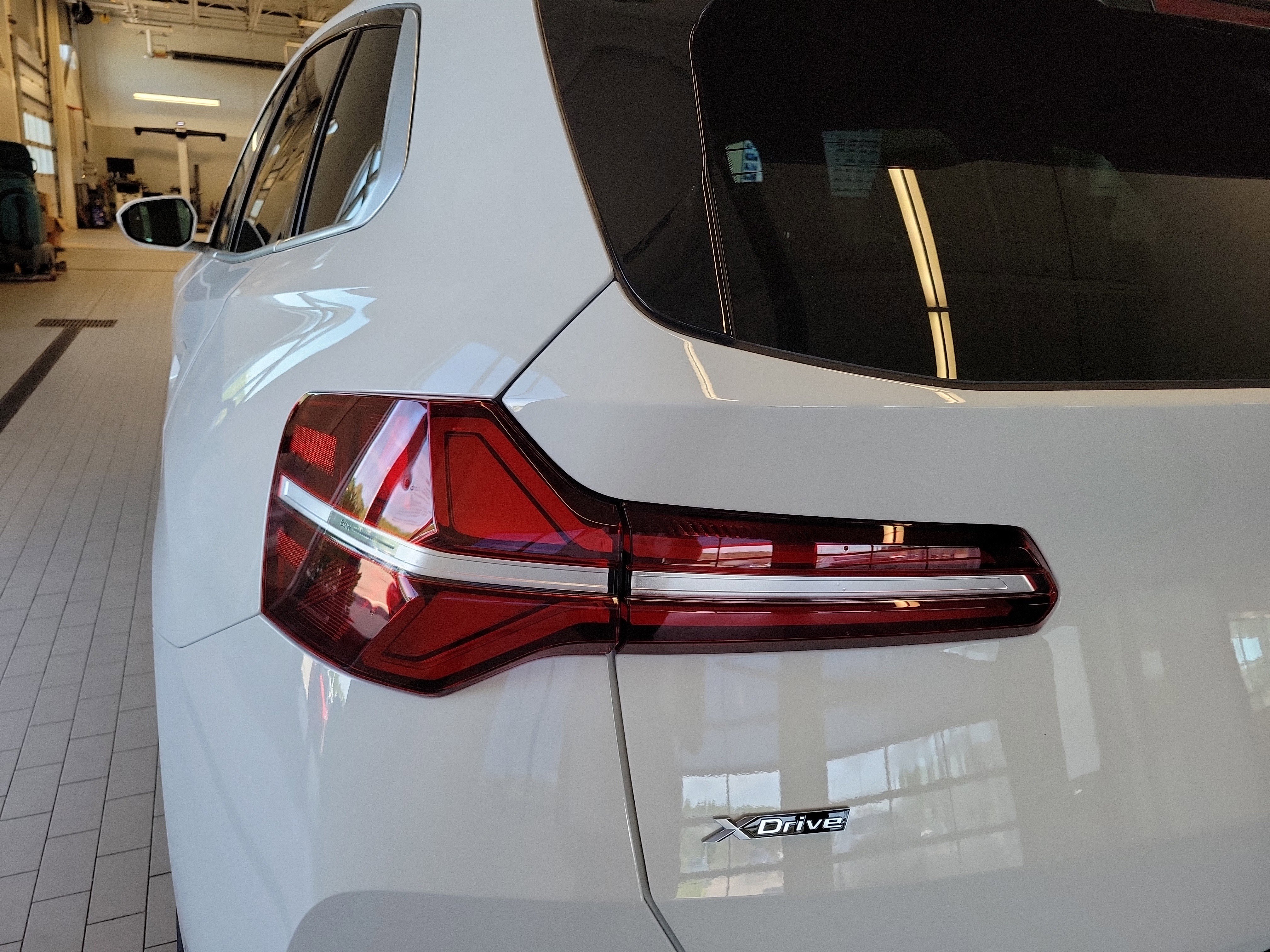 Used 2025 BMW X3 xDrive30i w/ Convenience Package image 11