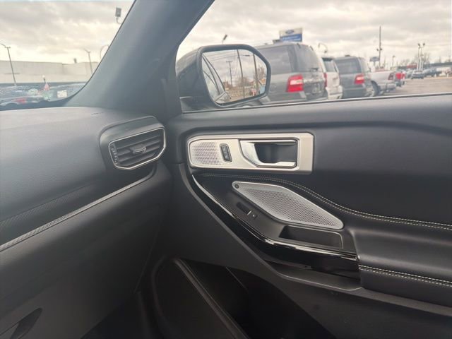 Used 2022 Ford Explorer ST w/ Equipment Group 401A image 34