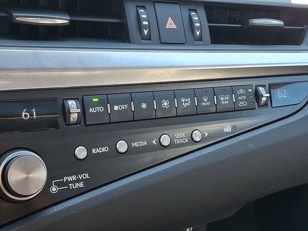 Used 2021 Lexus ES 250 w/ Premium Package AWD/4WD image 17