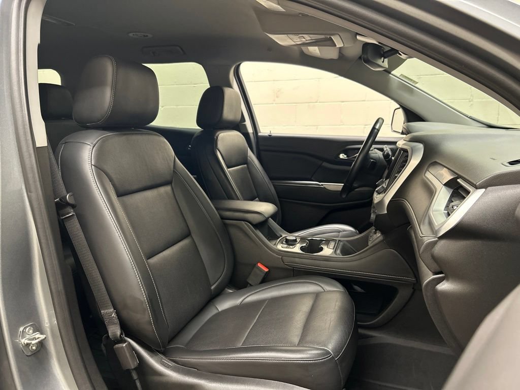 Used 2023 GMC Acadia SLT w/ Elevation Edition FWD image 12