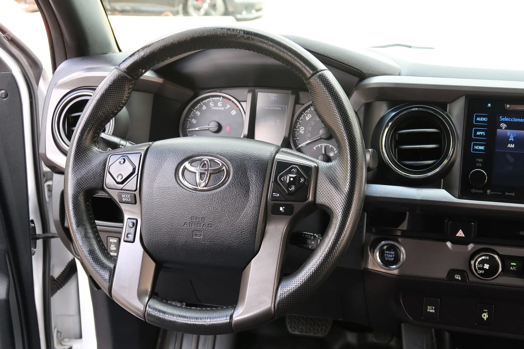 Used 2017 Toyota Tacoma TRD Off-Road RWD image 21