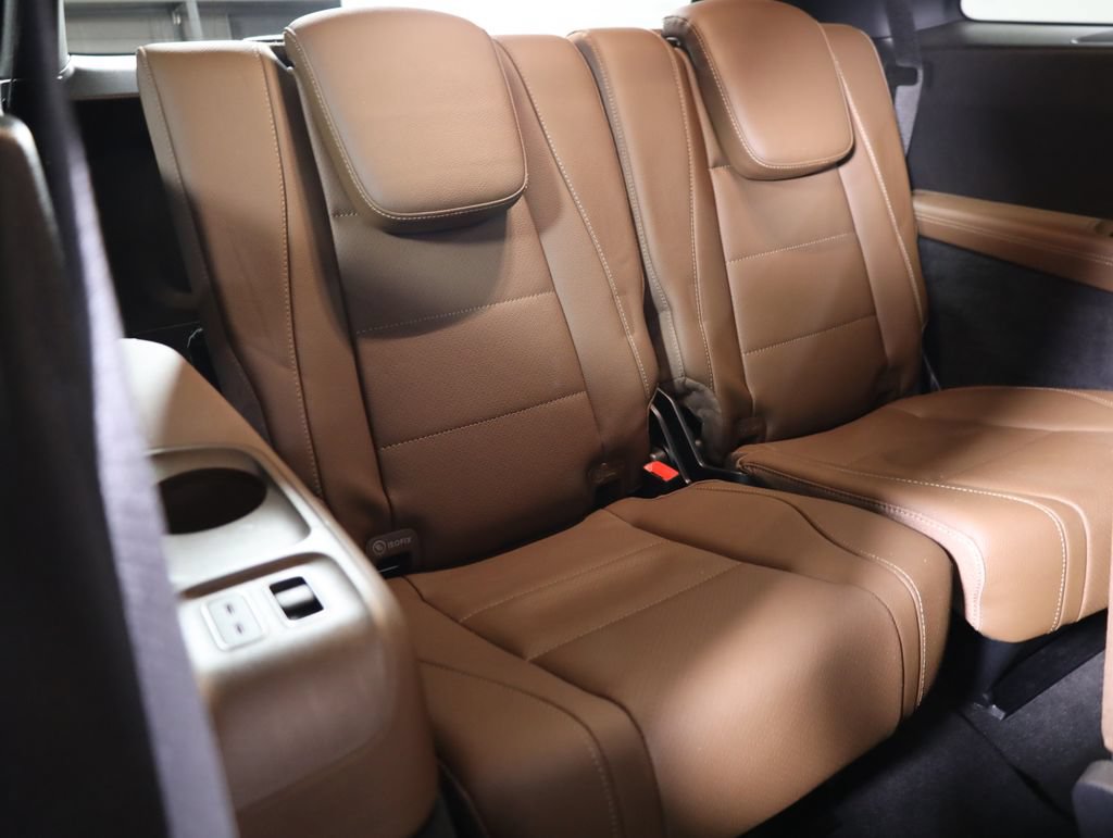 Used 2025 Mercedes-Benz GLS 450 4MATIC image 63