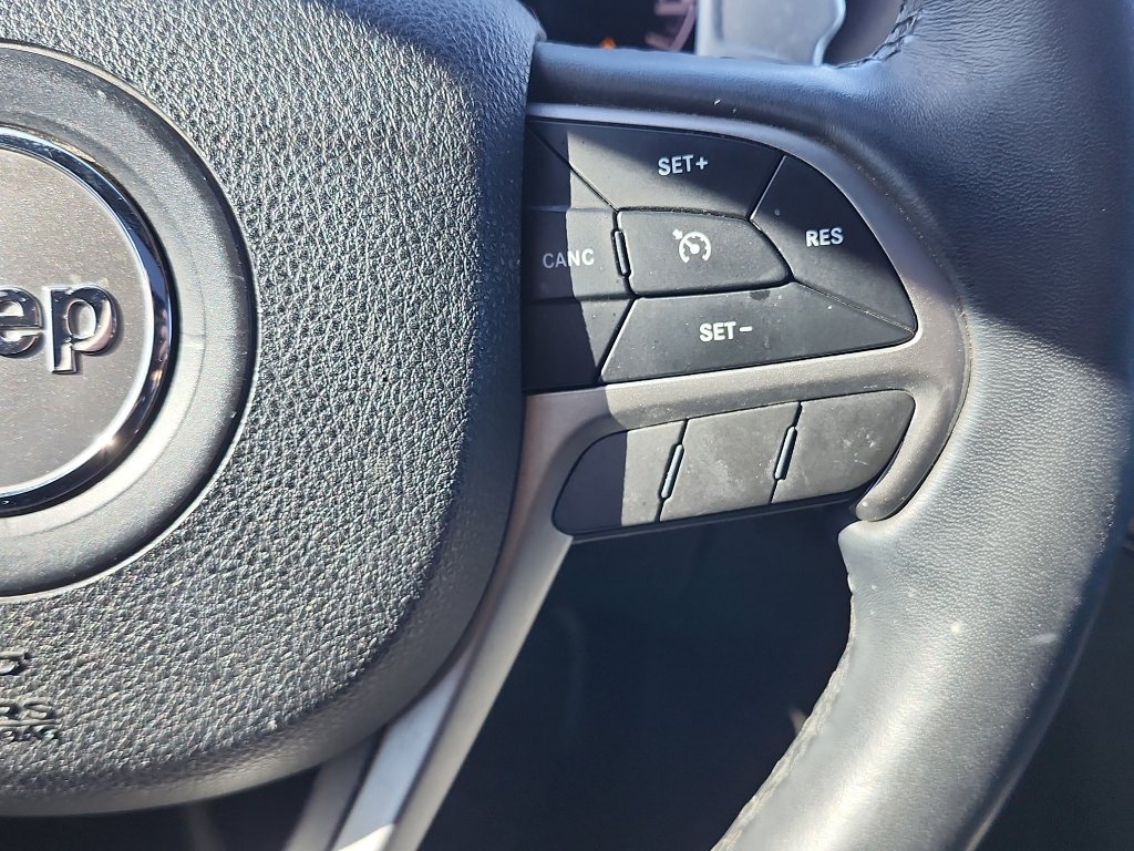 Used 2018 Jeep Grand Cherokee Limited w/ Trailer Tow Group IV image 20