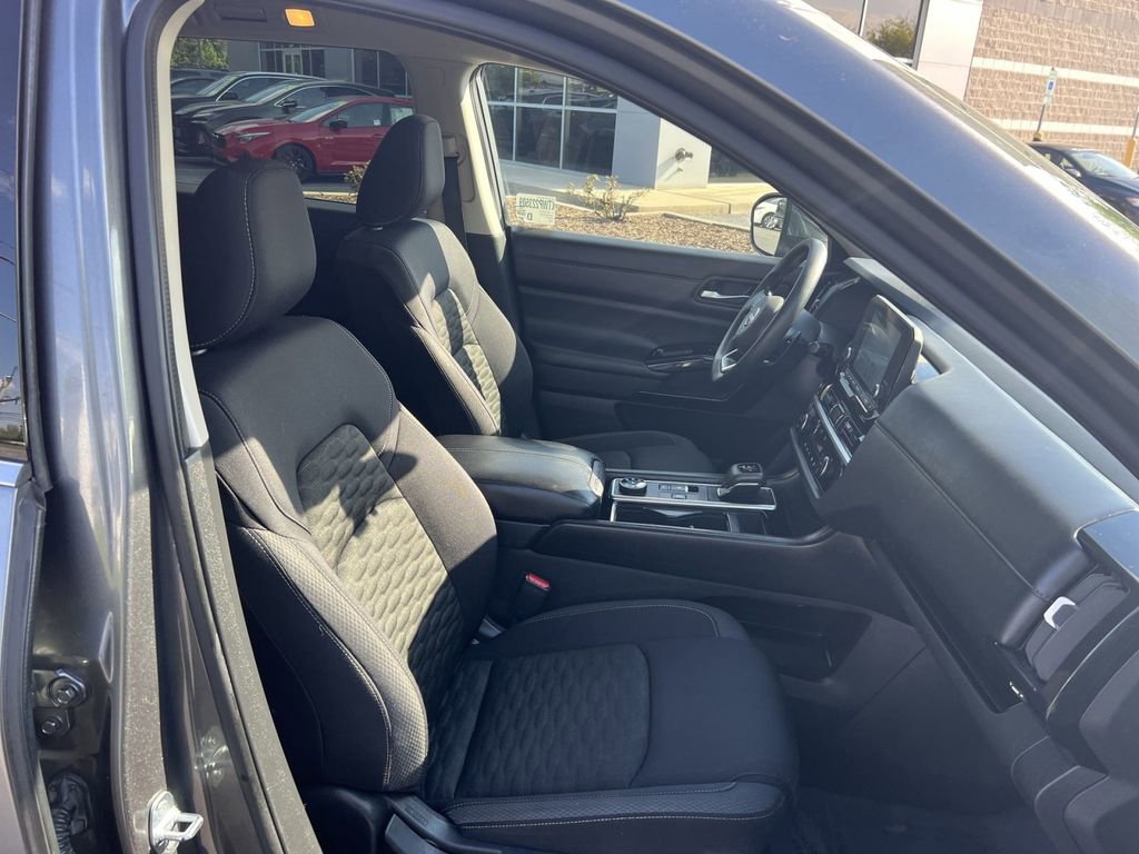 Used 2022 Nissan Pathfinder S AWD/4WD image 33