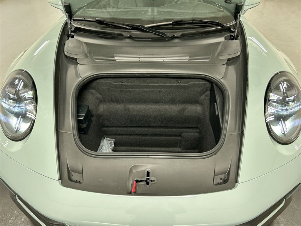 Certified 2025 Porsche 911 Carrera image 9
