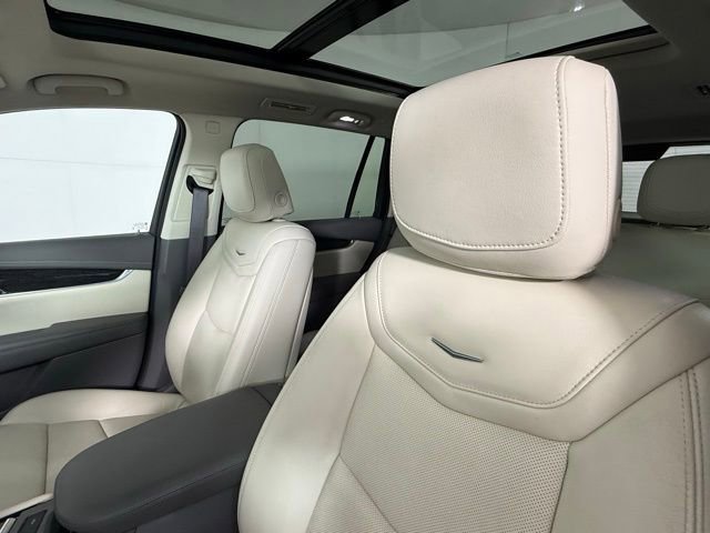 Used 2021 Cadillac XT6 Premium Luxury FWD image 5