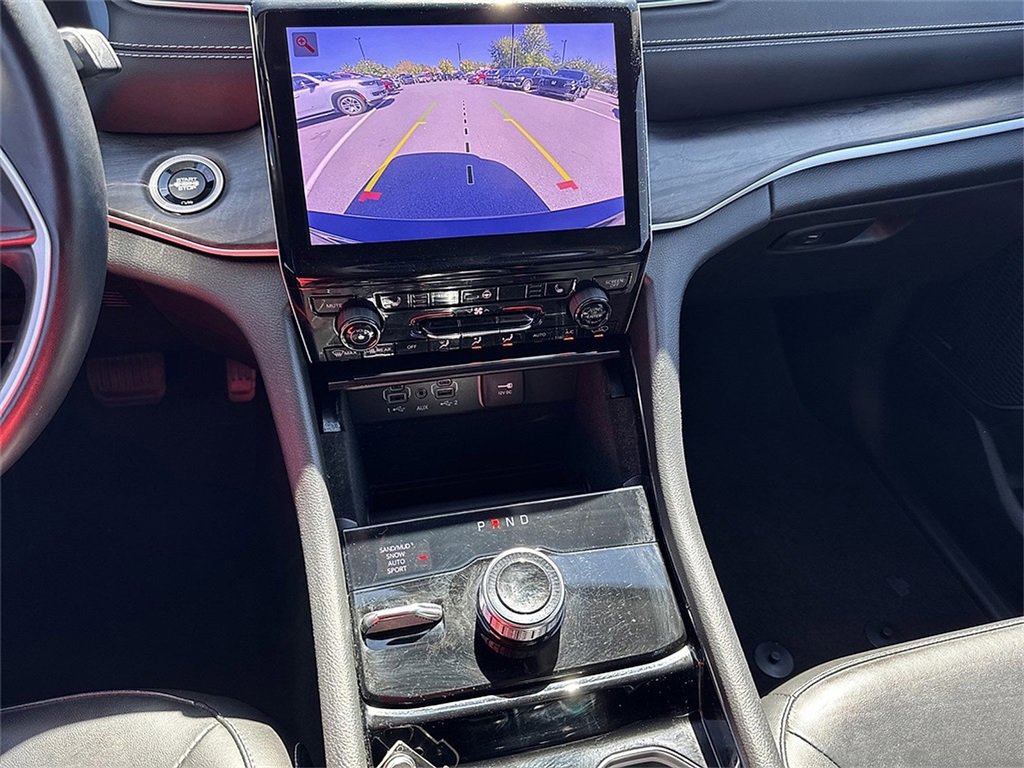 Used 2022 Jeep Grand Cherokee L Limited image 12