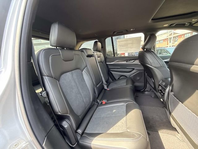 New 2026 Jeep Grand Cherokee Laredo image 36