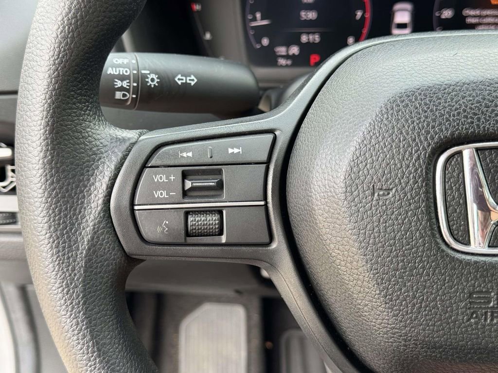 Used 2024 Honda Accord EX image 11