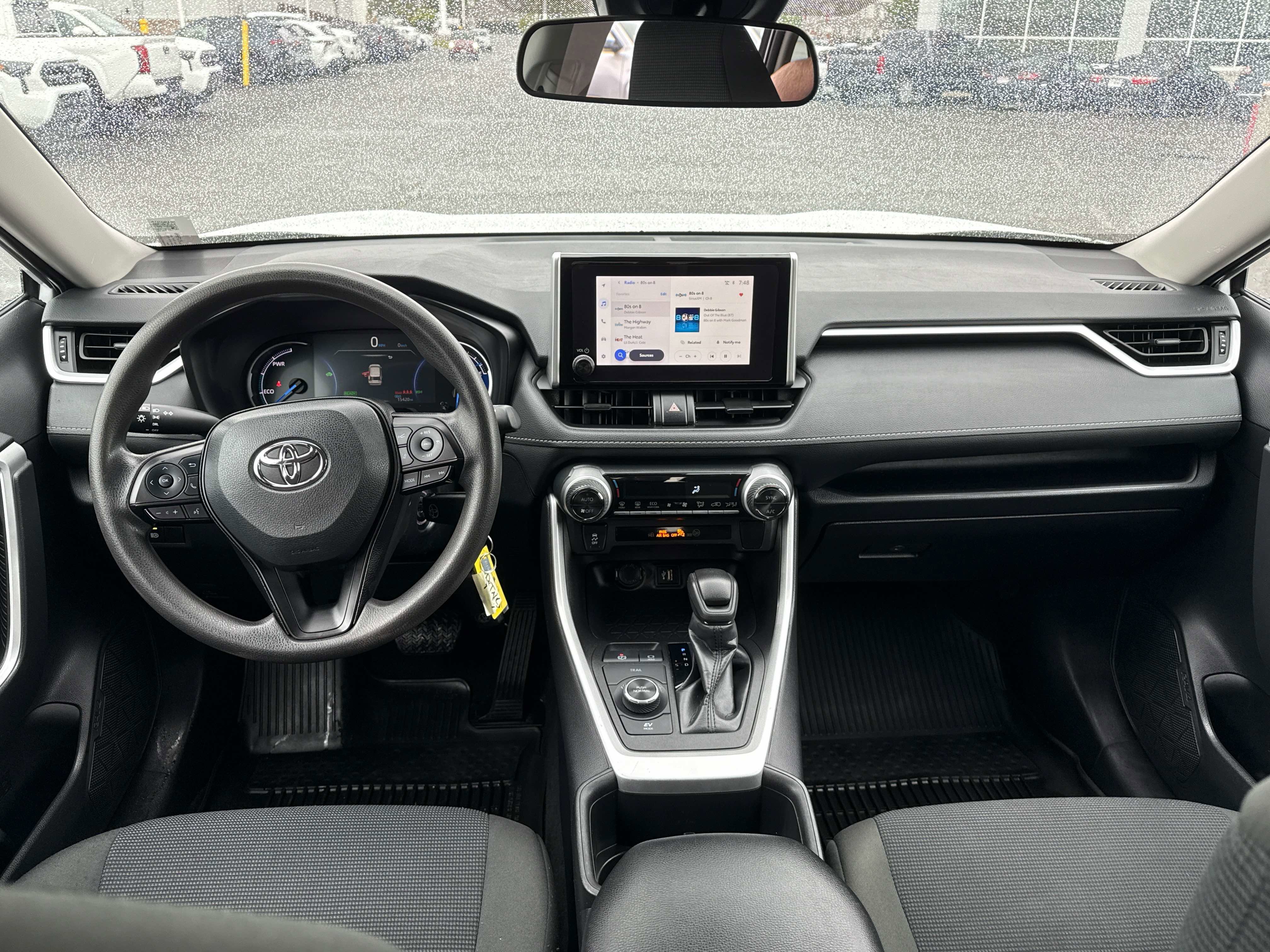 Used 2024 Toyota RAV4 LE AWD/4WD image 14