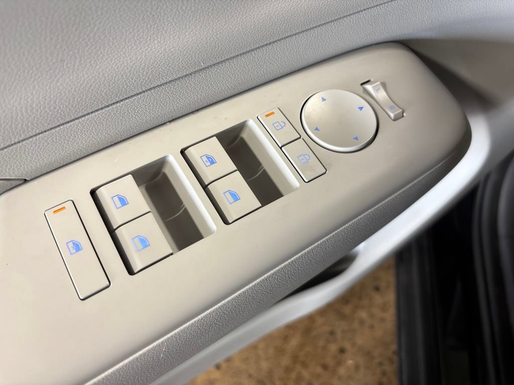 New 2026 Hyundai Kona SE AWD/4WD image 19