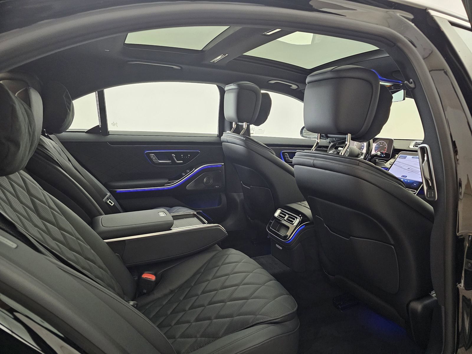 New 2026 Mercedes-Benz S 580 4MATIC Sedan image 26