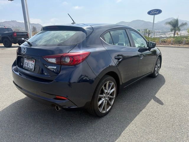 Used 2018 MAZDA MAZDA3 Touring FWD image 3