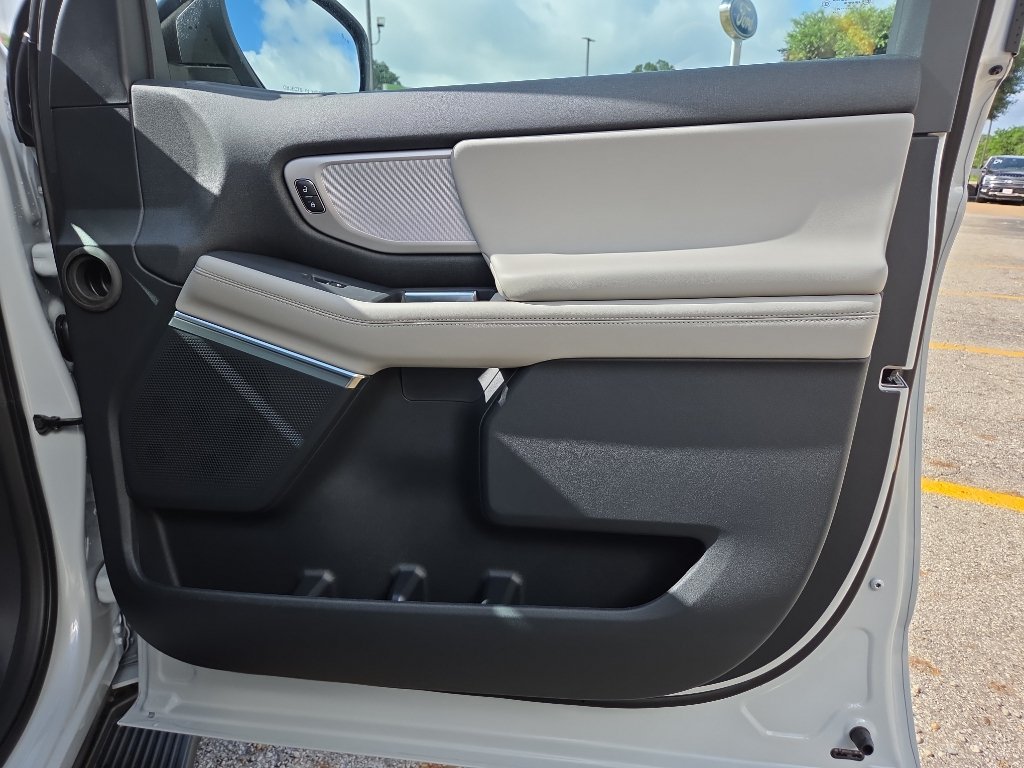 New 2026 Ford Expedition Active RWD image 13