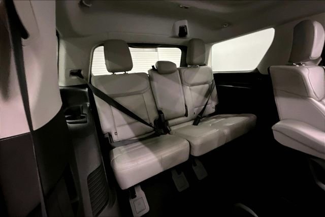 Used 2025 Ford Expedition Active image 34