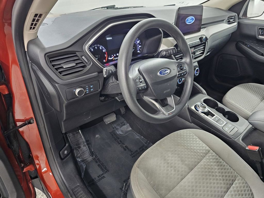 Used 2020 Ford Escape SE FWD image 10