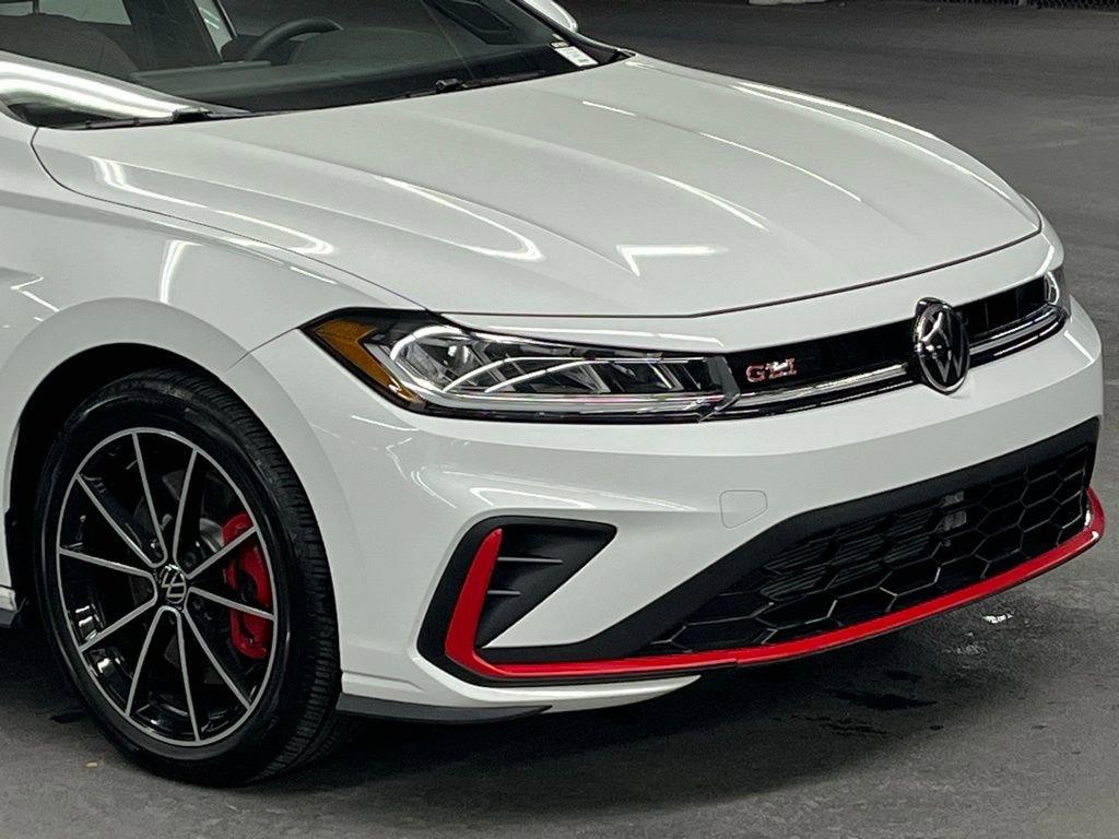 Used 2025 Volkswagen Jetta GLI Autobahn image 39