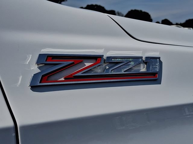 Used 2023 Chevrolet Tahoe Z71 w/ Luxury Package AWD/4WD image 33