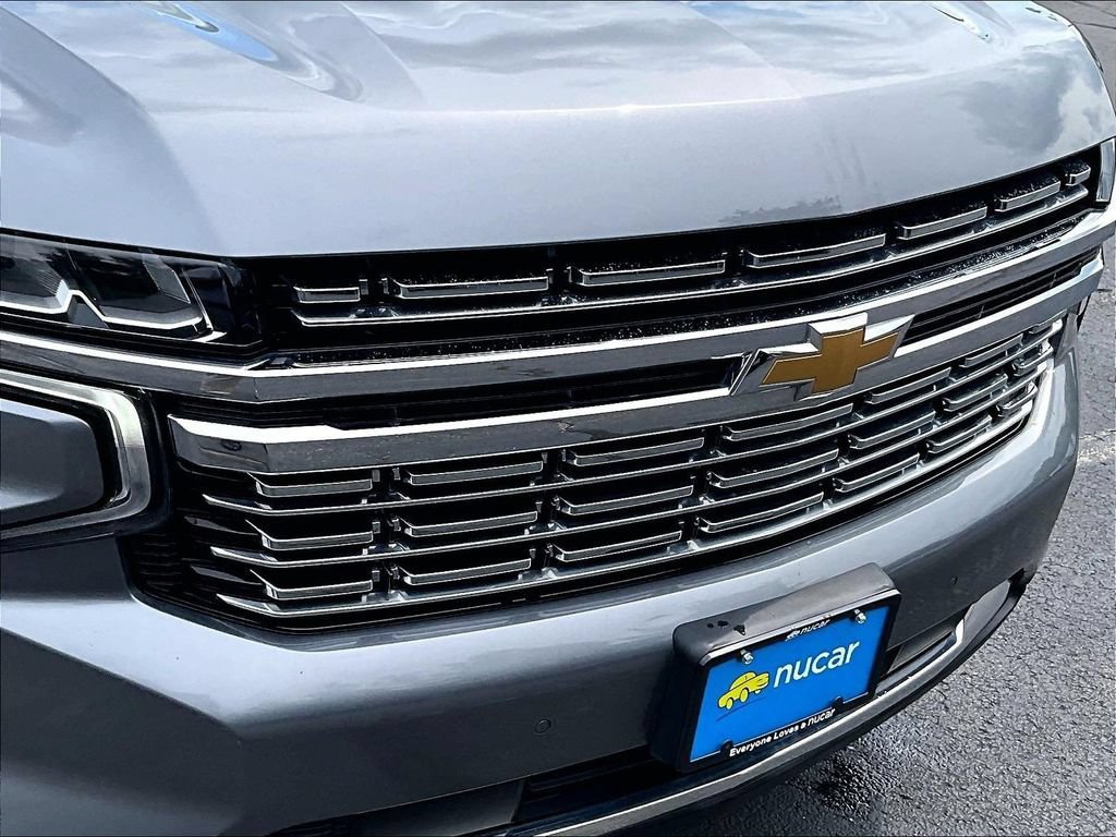 Used 2021 Chevrolet Suburban Premier AWD/4WD image 33