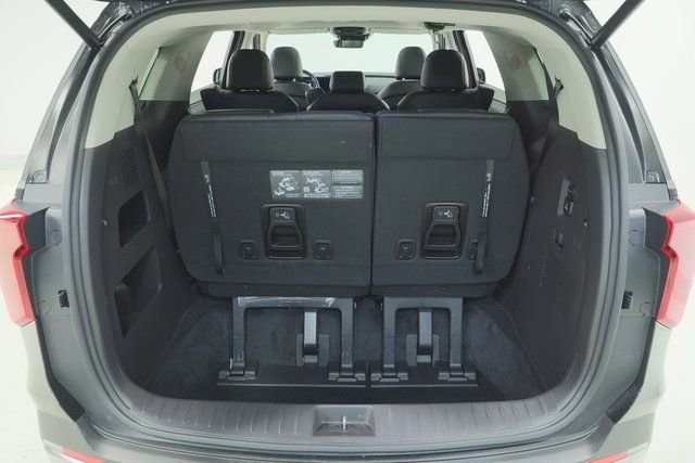 Used 2025 Kia Carnival SX image 39