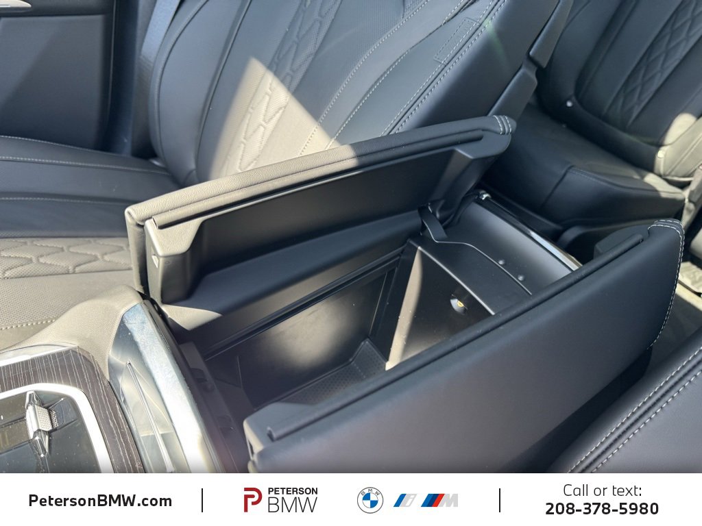 New 2026 BMW X7 M60i image 40