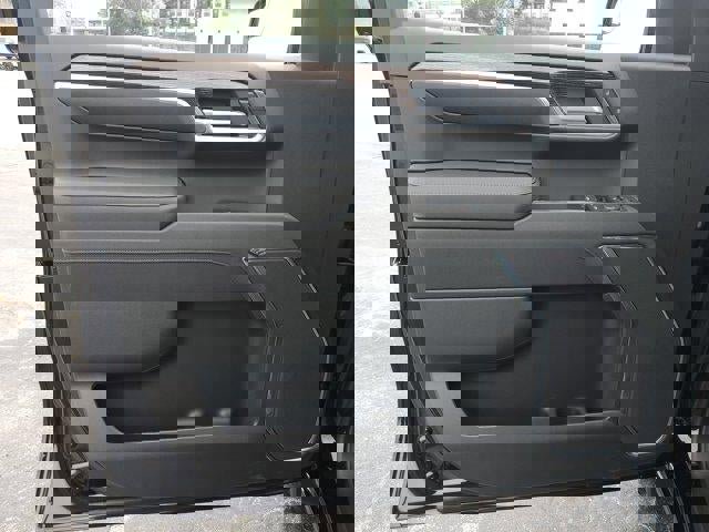 New 2026 GMC Sierra 1500 SLE w/ X31 Off-Road Package image 19