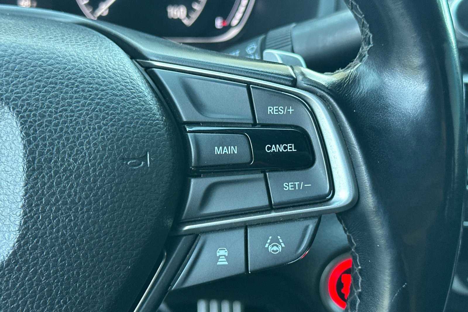 Used 2018 Honda Accord Sport image 30