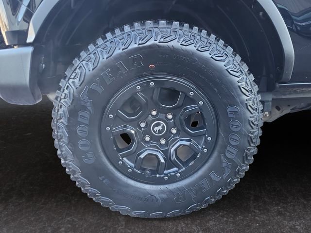 Used 2023 Ford Bronco Wildtrak image 27