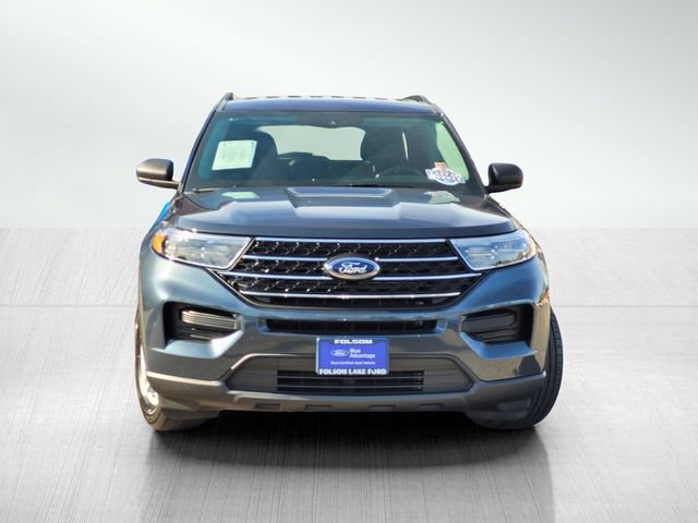 Certified 2023 Ford Explorer XLT image 2