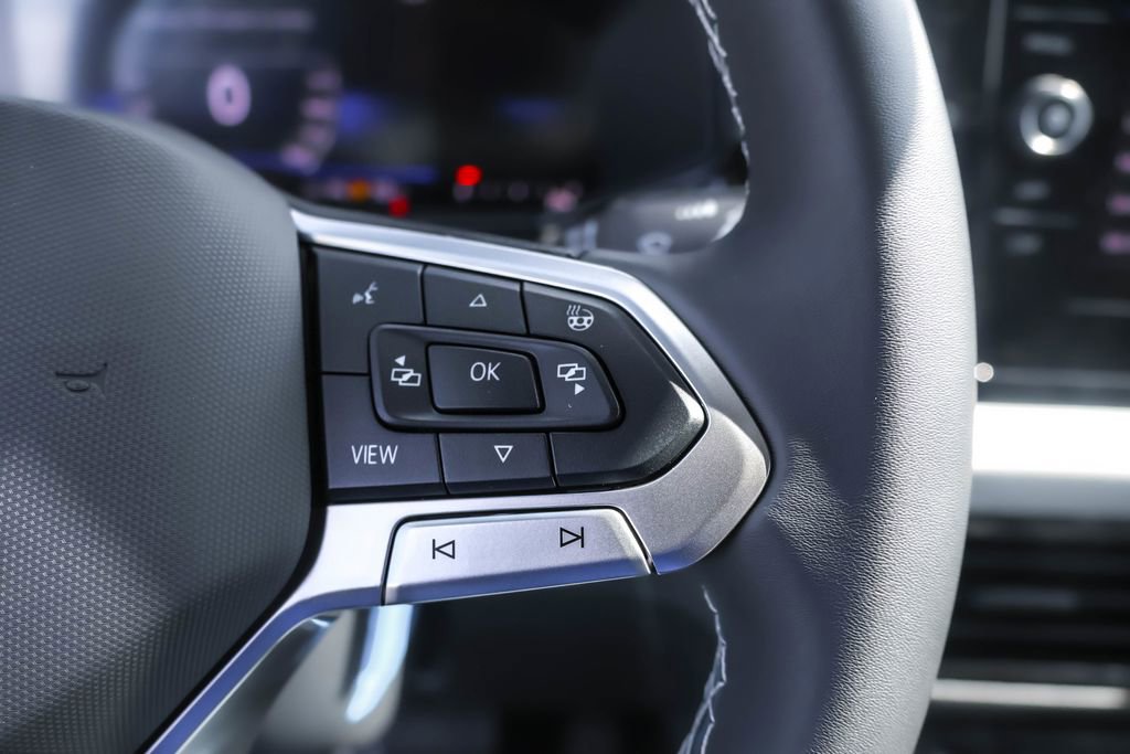 Used 2025 Volkswagen Taos S image 20