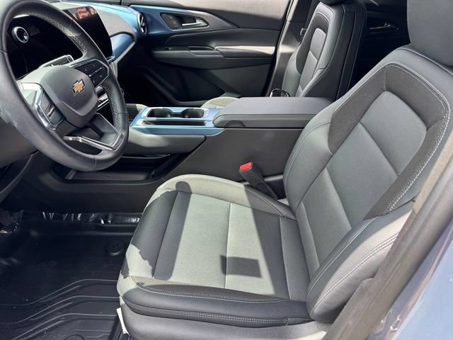 Certified 2024 Chevrolet Equinox EV LT w/ LPO, Blackout Package FWD image 13
