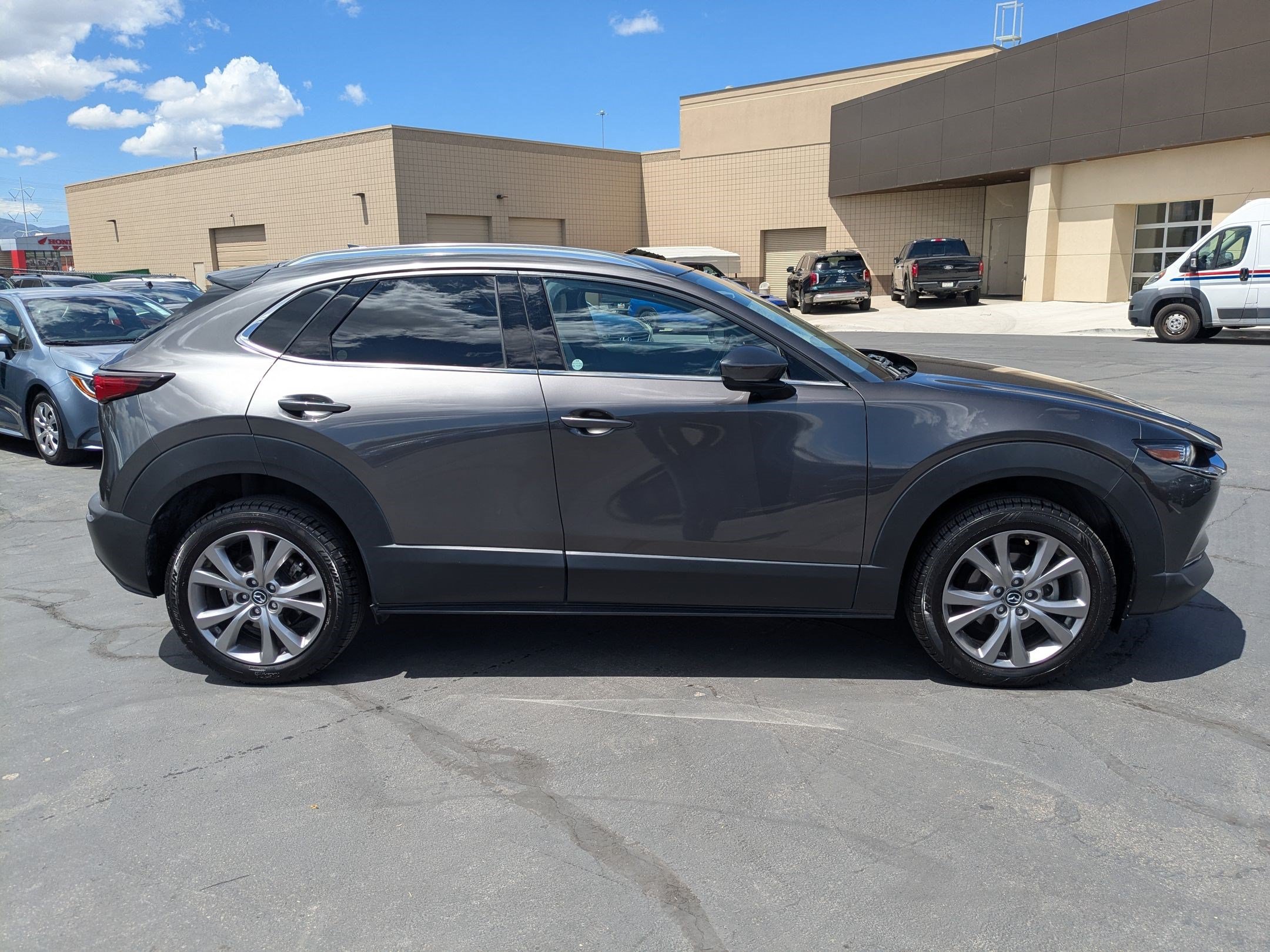 Used 2021 MAZDA CX-30 AWD 2.5 S w/ Premium Package image 2