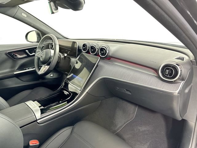 Used 2025 Mercedes-Benz C 300 4MATIC Sedan image 31