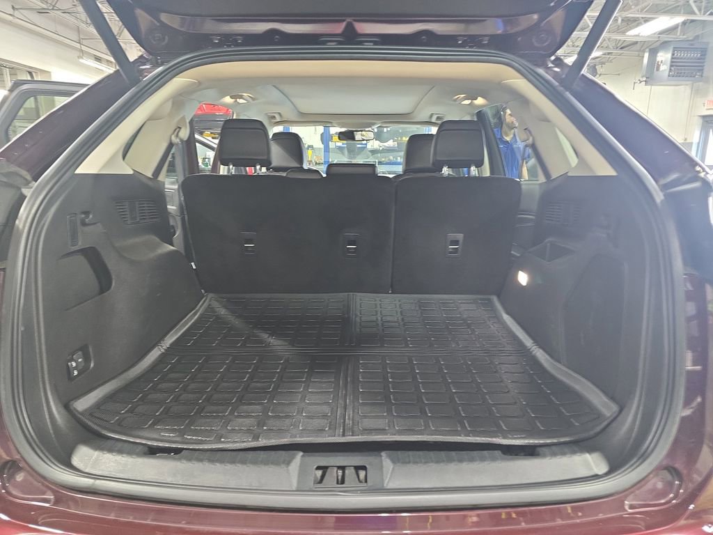 Used 2024 Ford Edge Titanium image 14