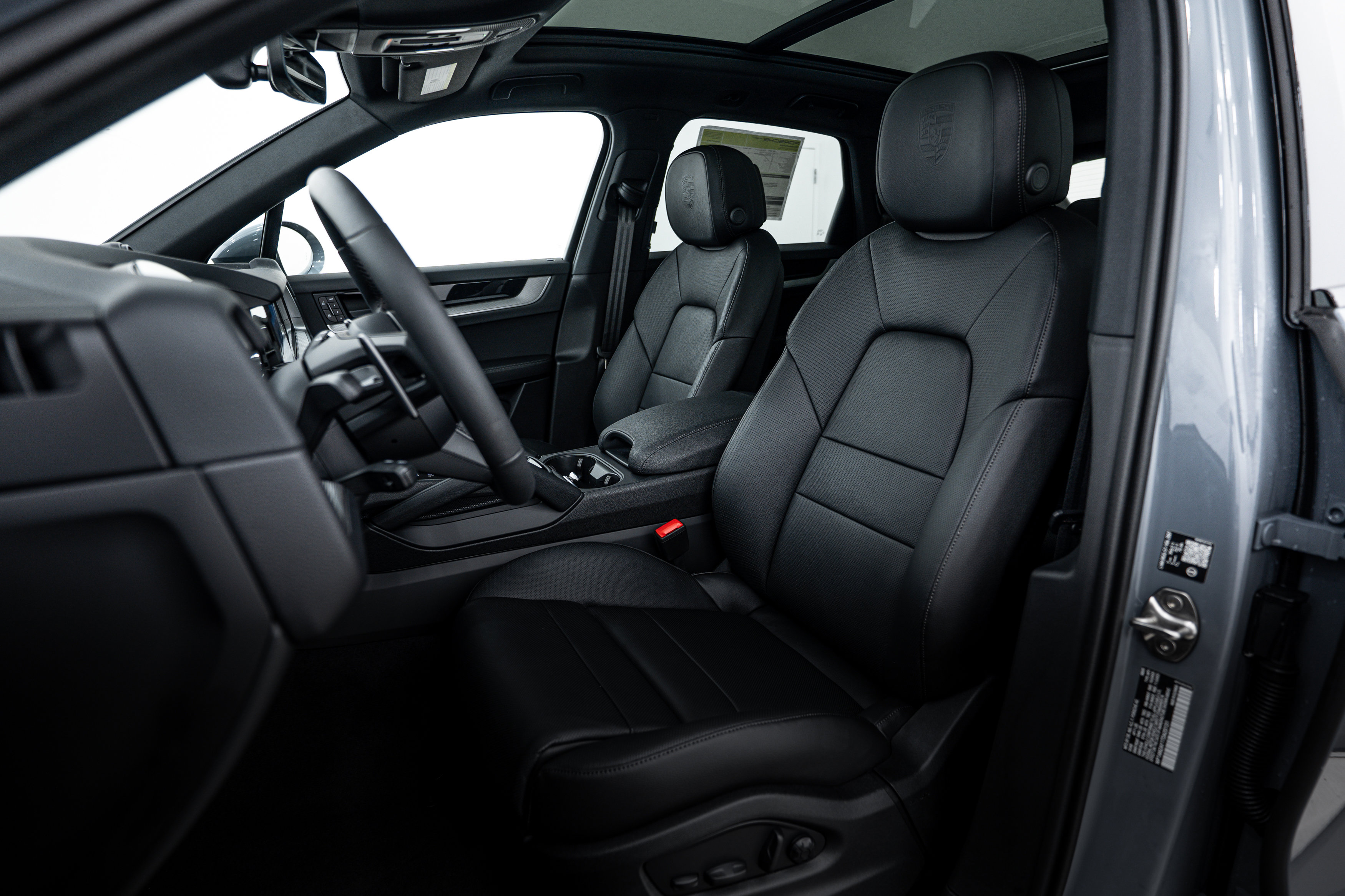 New 2026 Porsche Cayenne S image 5