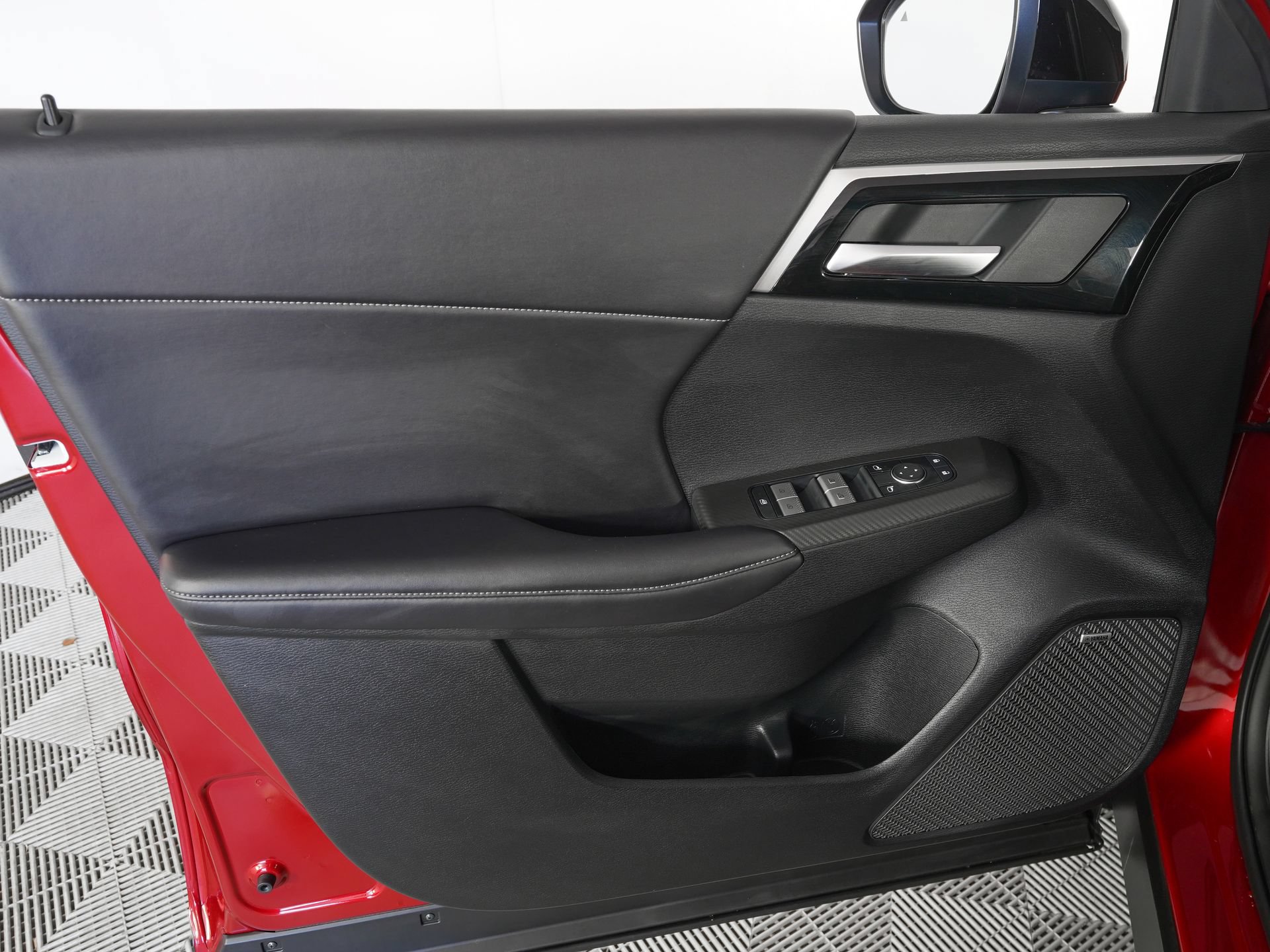 New 2026 Mitsubishi Outlander LE AWD/4WD image 7