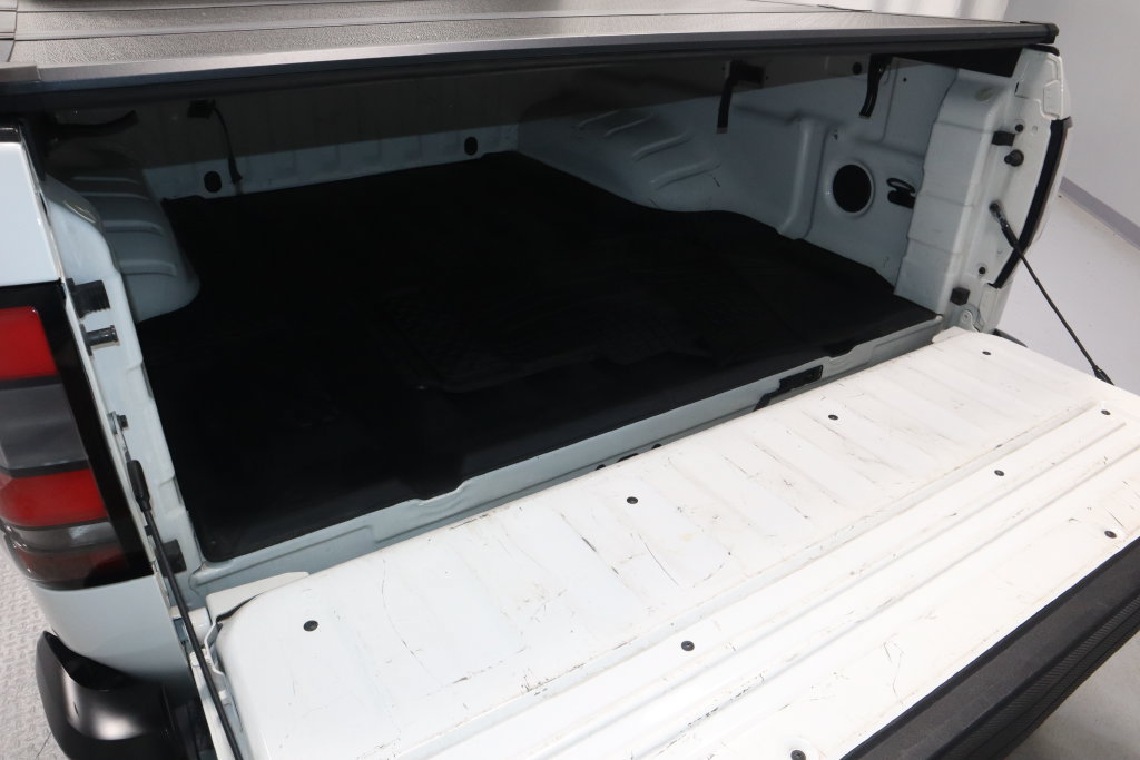 Certified 2022 Nissan Frontier S w/ Technology Package RWD image 13