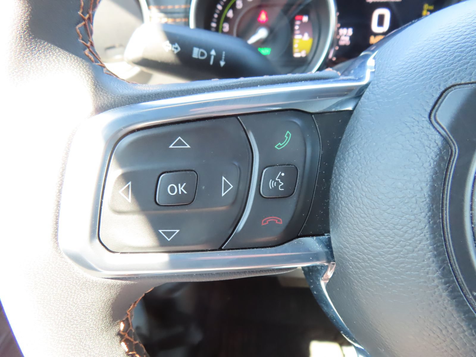 Used 2023 Jeep Wrangler Unlimited Sahara AWD/4WD image 20