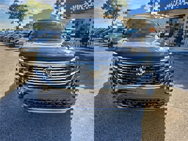 New 2026 Volkswagen Atlas SE image 2