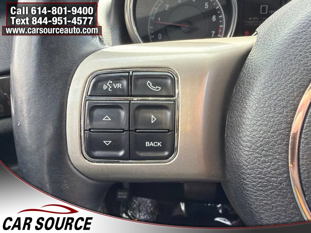 Used 2013 Jeep Grand Cherokee Laredo AWD/4WD image 14